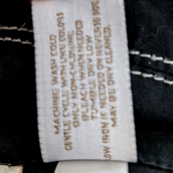 Chico's Elainah Jacket: Classic Black, With White contrast Stitching- Size 1 - Picture 6 of 7